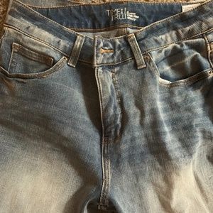 Time and True size 8 skinny jean